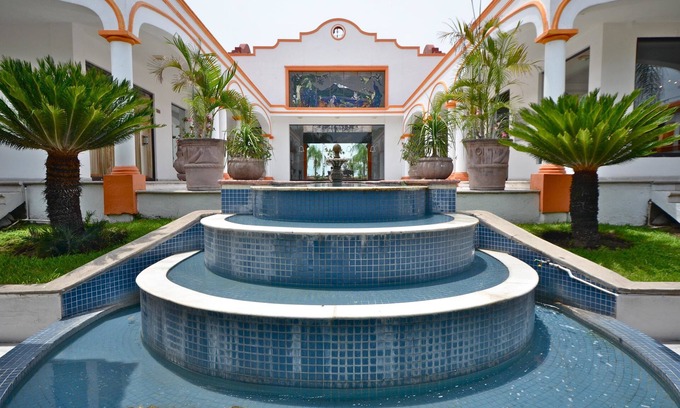 Colima Hotel | Misión Colima