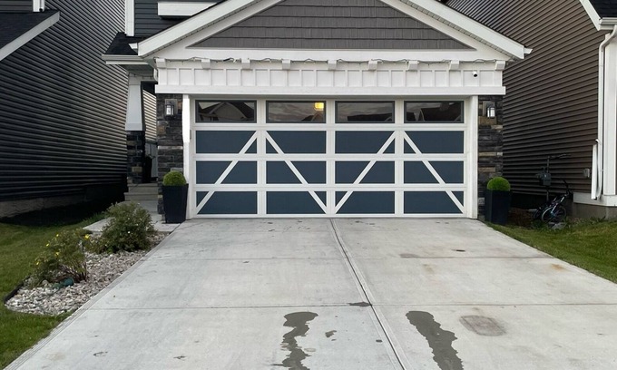 Leduc House | Modern Family Friendly Home 10min YEG Airport - FREE WIFI+ NETFLIX