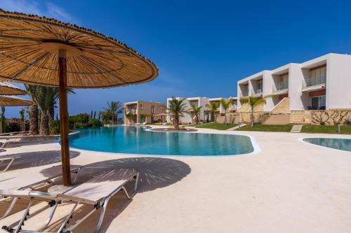 Chlorakas Villa | Modern Poolside villa at Paphos