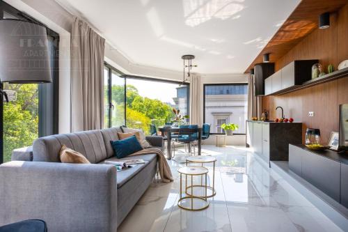 City Centre Apartment | Modern View of Planty Park