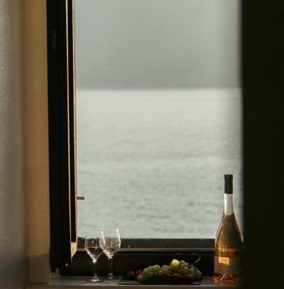 Montreux City Centre Apartment | Montreux Riviera Suite Waterfront 3 Bedrooms Private Parking
