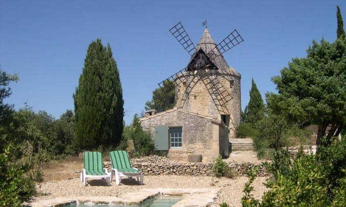 Castillon-du-Gard House | Moulin de maître Cornille