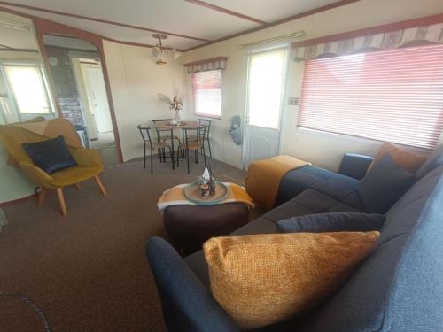 Killotteran Apartment | Mount bolton mobile home