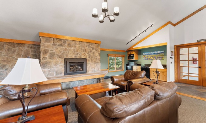 Frisco Condo | Mountain Side Condominiums 152, Building H