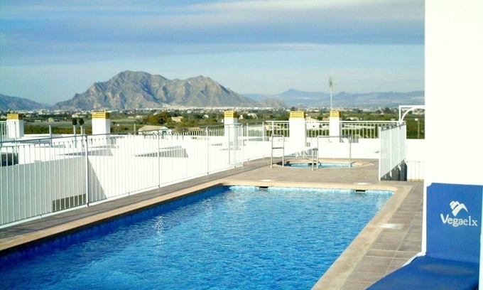 Almoradi Apartment | Mountain view 2-bedroom Apartment with WI-FI in Almoradi (Alicante) SPAIN
