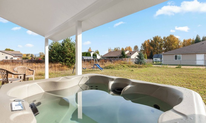 Sandpoint House | Mtn View Getaway - w/Hot Tub, Close to Schweitzer