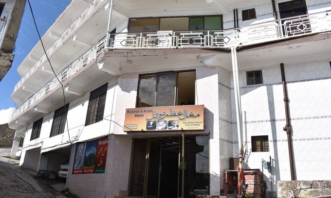 Murree Hotel | Mughal-e-Azam Murree