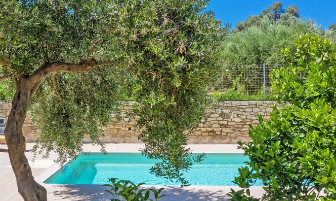 Houdetsi Villa | Muse villa Pigi with heated pool near Amenities