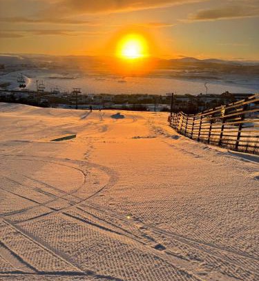 Kiruna Apartment | Mysig lägenhet i lugnt flerfamiljshus