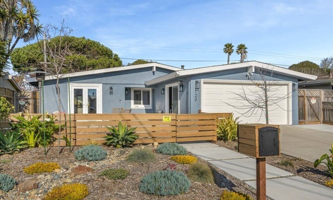 Westside Santa Cruz House | Natural Bridges/West Cliff Drive+EV Charging+Gorgeous Remodel