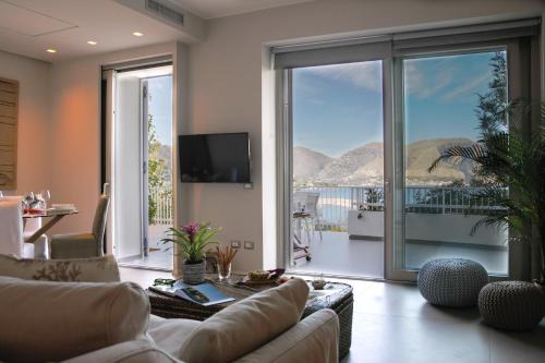 Addaura House | NESOS SUITE by DomuSicily