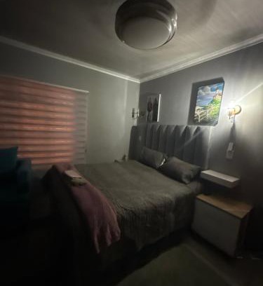 Greater Johannesburg Metropolitan Area House | New Apollo lodge