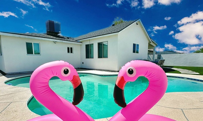 Phoenix House | NEW Phx Pool Home with Deep End + Central Location! Sleeps up to 8 guests.