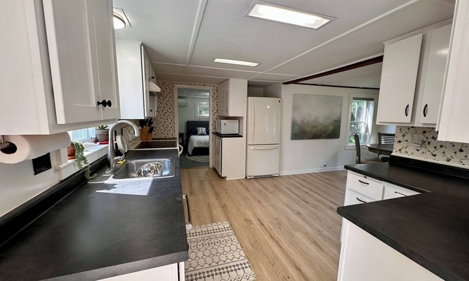Camden Cottage | Newly renovated 2-bedroom cottage conveniently located with all the amenities!