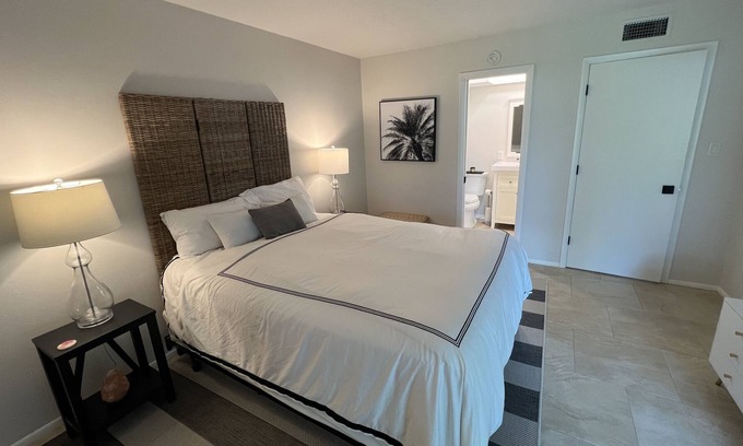 Longbeach Village Condo | Newly renovated Condo, steps to the beach on Long Boat Key!