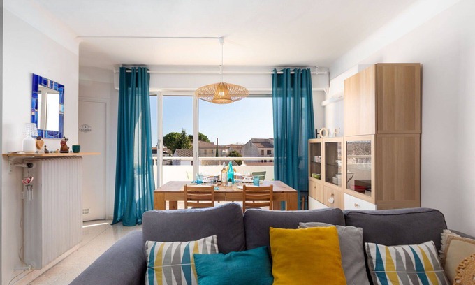 Lunel Apartment | Nice apartment for 2 guests with A/C, WIFI, TV and terrace