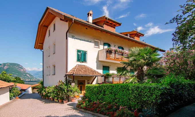 Andriano Apartment | Nice apartment for 2 people with pool, WIFI, TV and patio