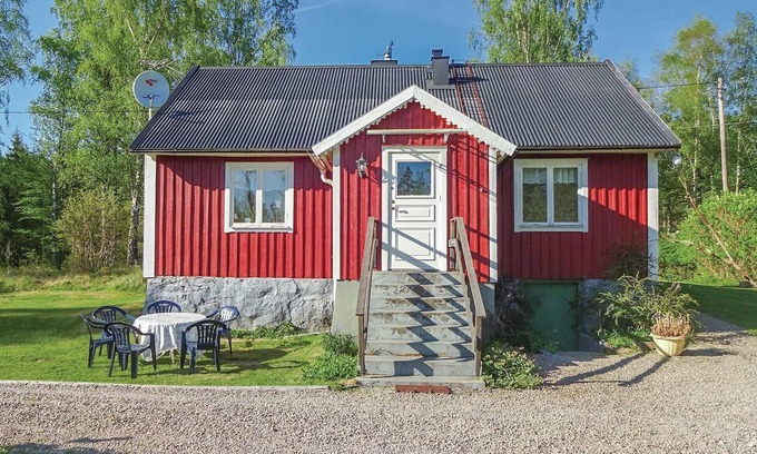 Växjö House | Nice holiday home on a wonderful plot at the edge of the forest.