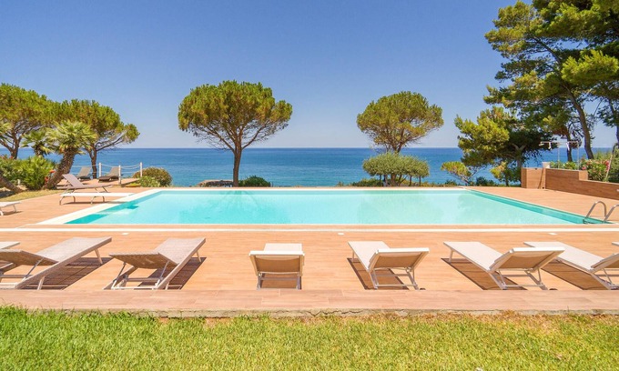 Cefalu House | Nice Home in Cefalù With Outdoor Swimming Pool, Wifi and 6 Bedrooms