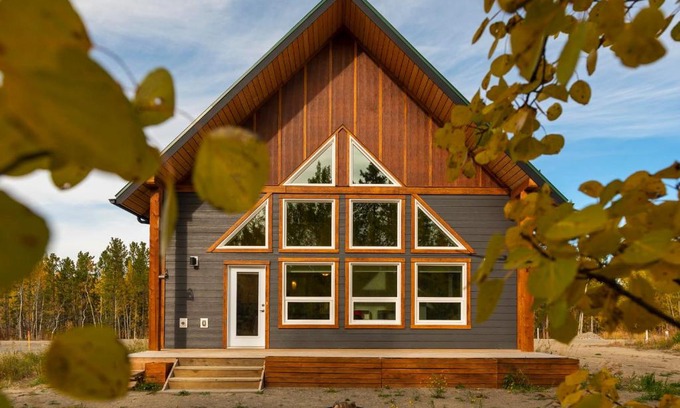 Whitehorse House | NN - The Springs Hotsprings Resort 3-bed 2-bath