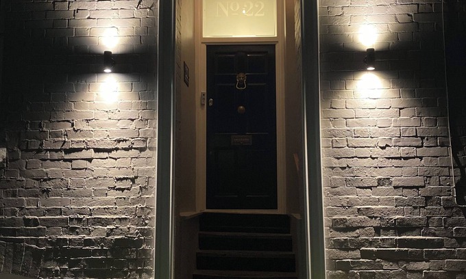 Barnstaple Bed & Breakfast | No22