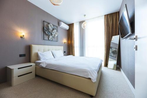 Shevchenkivs'kyi District Apartment | Nyvky Like Home - Файна Таун з басейном - Кв 398