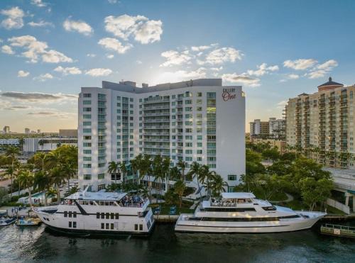 East Fort Lauderdale Apartment | Ocean Breeze 1226