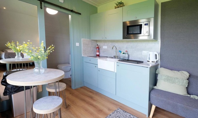 Skewen House | Ocean View 4 - 1 Bedroom Modern Pod - Llanrhidian