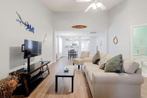 Chapin House | On Lake Time - Lake Murray