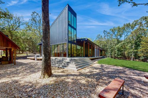 Garfield House | Onyx & Cedar Lakehouse
