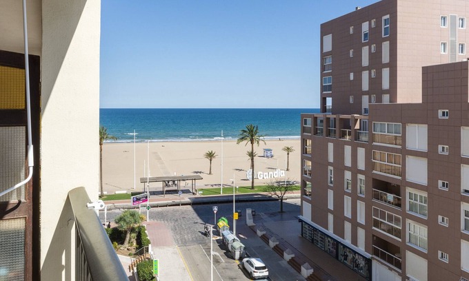 Grau i Platja Apartment | Oratge - Two Bedroom Apartment, Sleeps 4