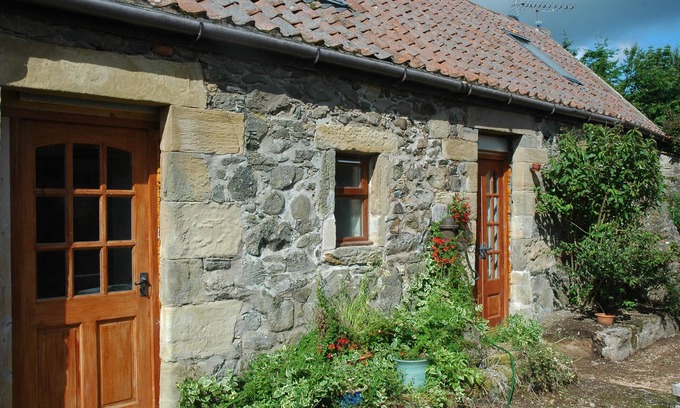 Cupar Cottage | Pan-Tiled Stone Cottage in small hamlet near St Andrews Golf