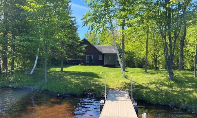 Winter House | Park and Ride-Lucky Charlie is on ATV/Snowmobile trail and fish Lake Winter.