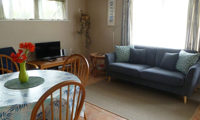 Patons Rock Apartment | Patons Rock Holiday Unit