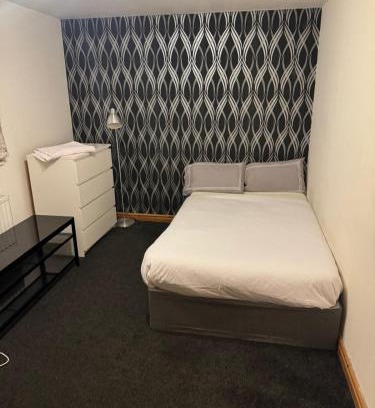 Leeds House | Peace House