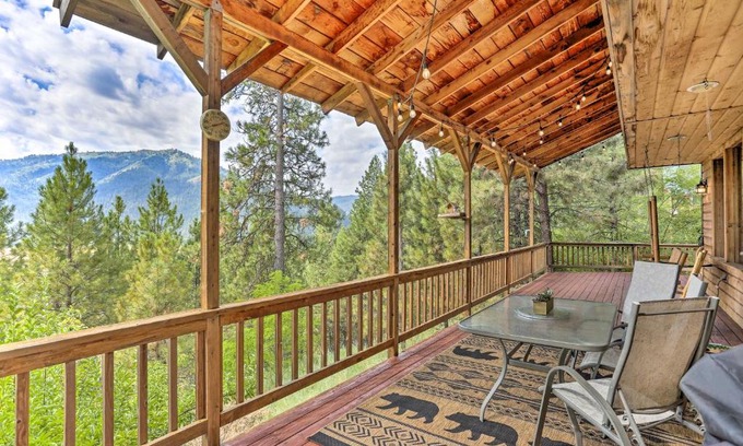 Garden Valley House | Peaceful Cabin with Mtn and River Views, Fire Pit