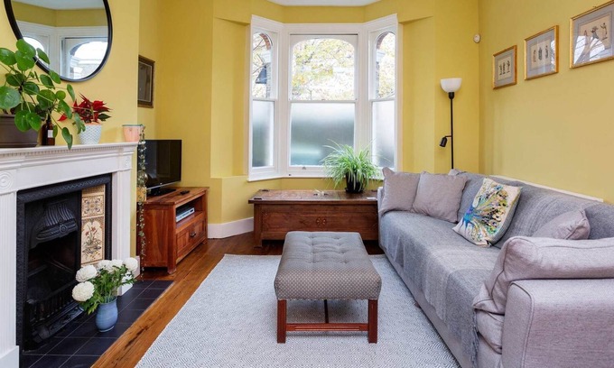 Ferndale House | Peaches and Cream, by Veeve