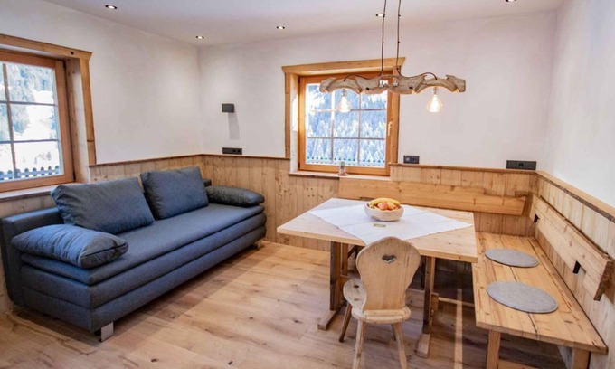 Navis Apartment | Peerfect 2 - Peerfect vacation apartments