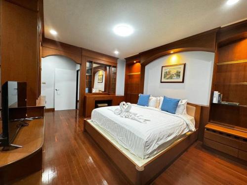 Tha Thaewawong Apartment | Penthouse ศรีราชา วิวทะเล ATHOME SRIRACHA