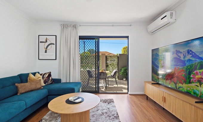 Beckenham Apartment | Perfect location 2BR 1BTH - Beckenham