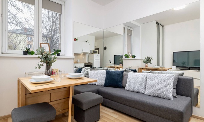 Krowodrza Apartment | Pet-friendly & Cozy Studio by Renters