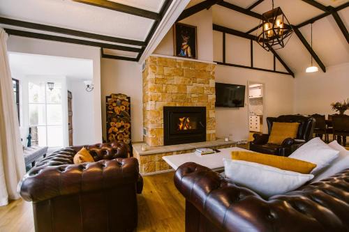 Bundanoon House | Pet-Friendly Highlands Home with Fireplace