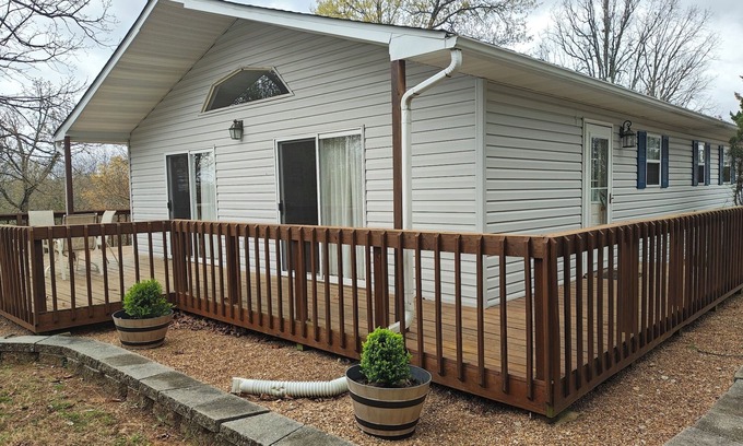 Mountain Home House | Picturesque Executive House #22 w/jacuzzi and views of Norfork lake