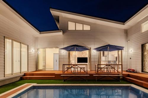 Ichinomiya Villa | Play Stay 一宮 サウナ BBQ 広々ガーデン