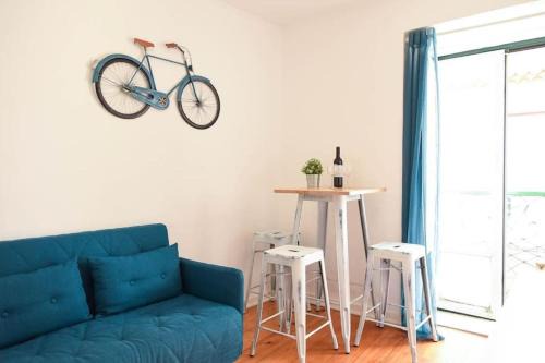 Santos Apartment | Portuguese Classic Flat at Lisbon Historic Center