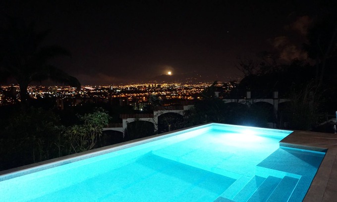 Escazu Bed & Breakfast | Posada El Quijote