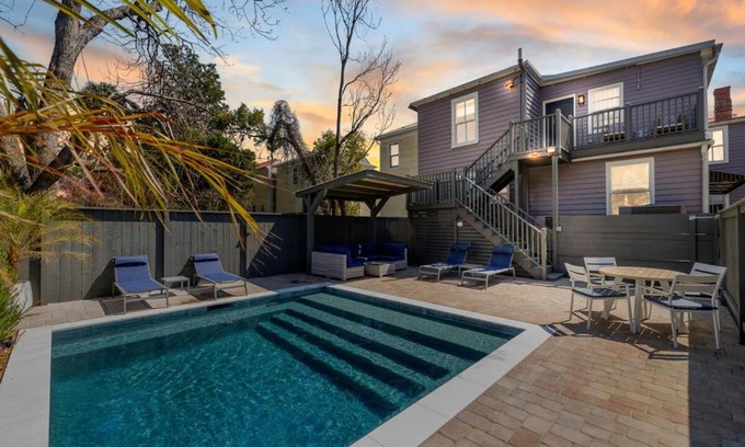 Cannonborough Elliotborough Apartment | Private HEATED Pool Oasis 4 Bedroom Suite