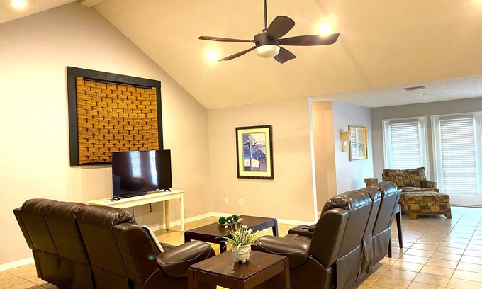 Foley House | Private spacious home on 5 acres just minutes from the beaches and theme parks!