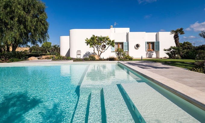 Nubia Villa | Private villa with sea views and pool