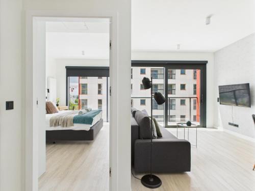 Centrum Apartment | Prosta 69D SuperApart - Nowoczesny Apartament Blisko Metra
